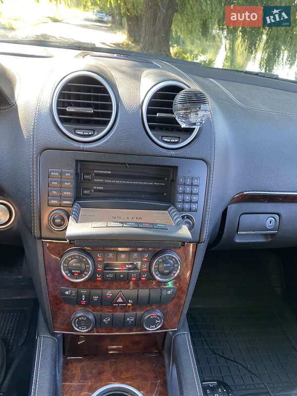 Внедорожник / Кроссовер Mercedes-Benz GL-Class 2006 в Ровно