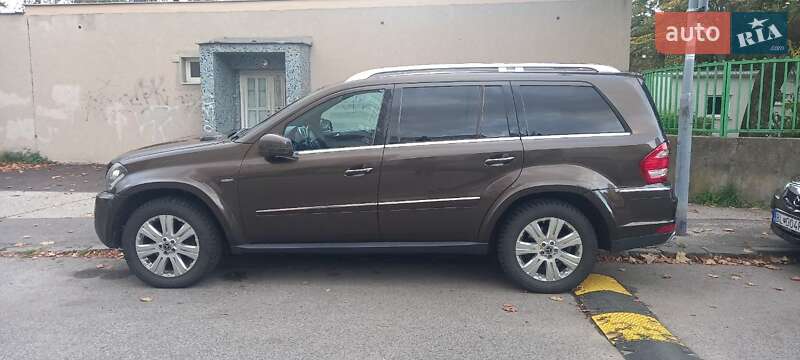 Внедорожник / Кроссовер Mercedes-Benz GL-Class 2011 в Ужгороде фото 4 Внедорожник / Кроссовер Mercedes-Benz GL-Class 2011 в Ужгороде