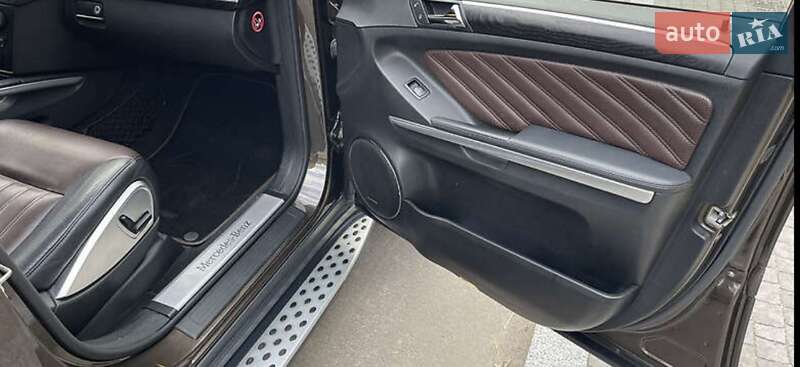 Внедорожник / Кроссовер Mercedes-Benz GL-Class 2011 в Ужгороде фото 12 Внедорожник / Кроссовер Mercedes-Benz GL-Class 2011 в Ужгороде