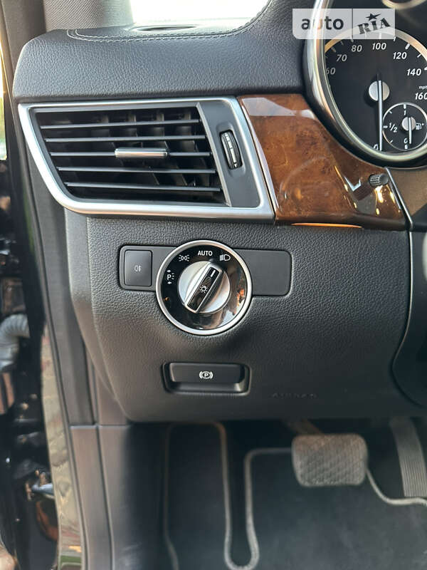 Позашляховик / Кросовер Mercedes-Benz GL-Class 2012 в Дніпрі