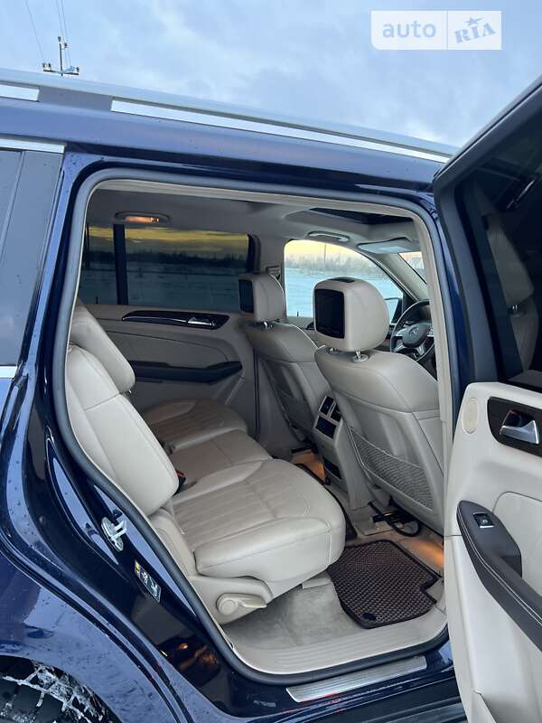 Позашляховик / Кросовер Mercedes-Benz GL-Class 2015 в Ковелі фото 16 Позашляховик / Кросовер Mercedes-Benz GL-Class 2015 в Ковелі