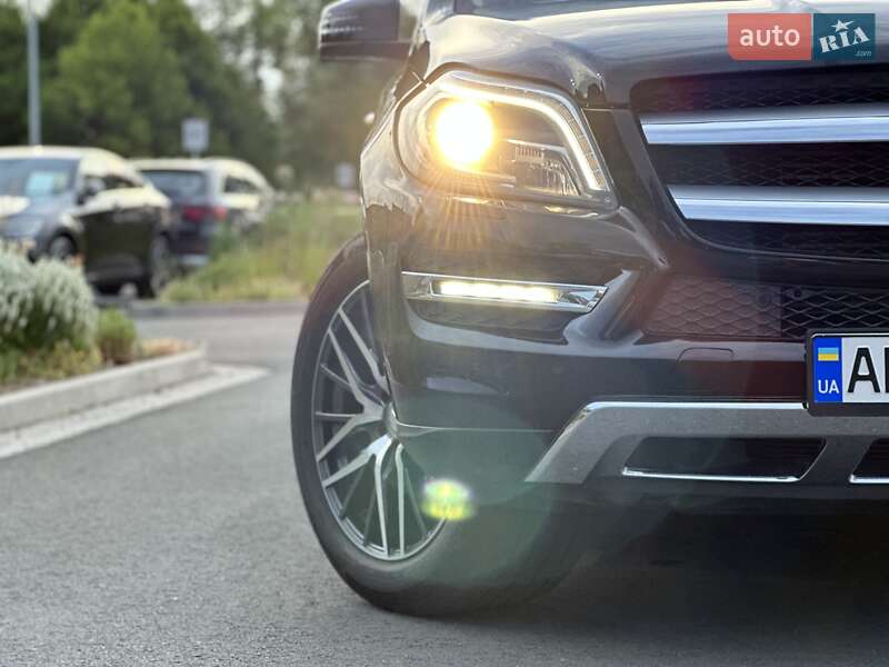 Позашляховик / Кросовер Mercedes-Benz GL-Class 2015 в Києві