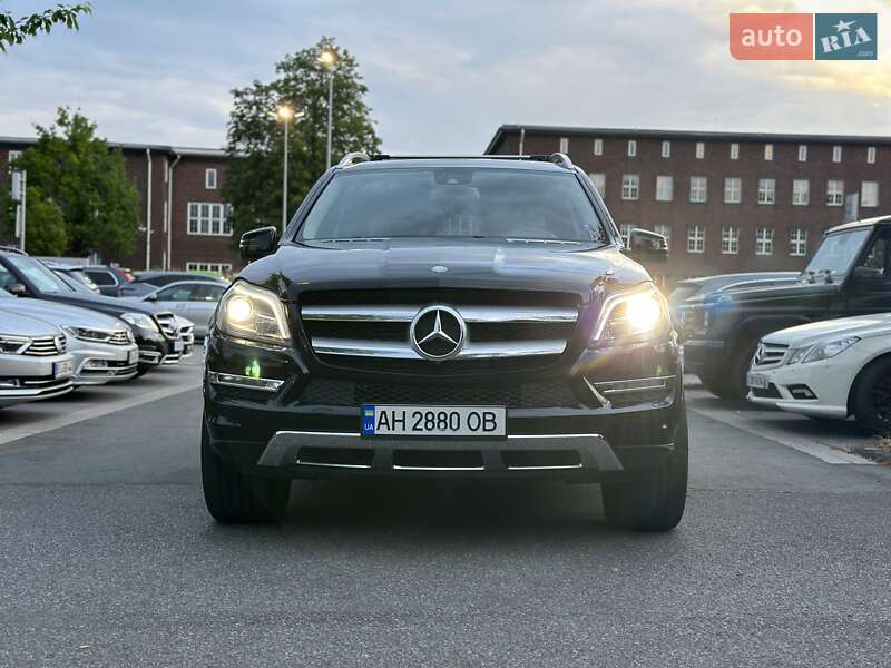 Позашляховик / Кросовер Mercedes-Benz GL-Class 2015 в Києві