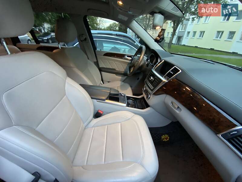 Позашляховик / Кросовер Mercedes-Benz GL-Class 2015 в Києві