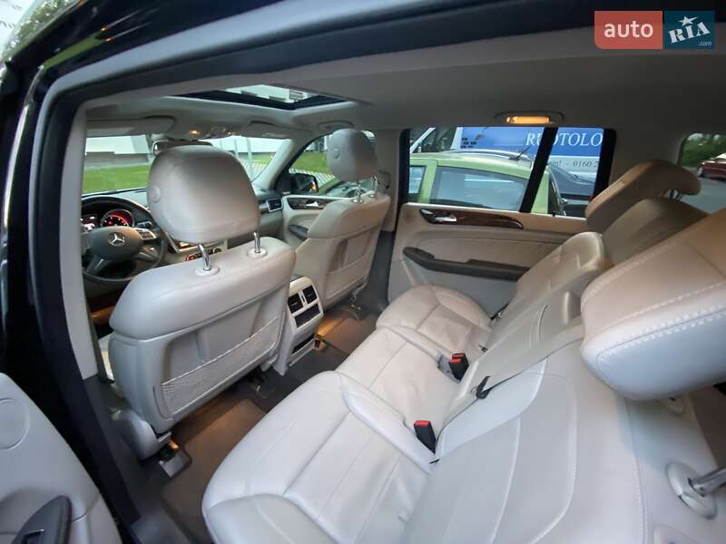 Позашляховик / Кросовер Mercedes-Benz GL-Class 2015 в Києві