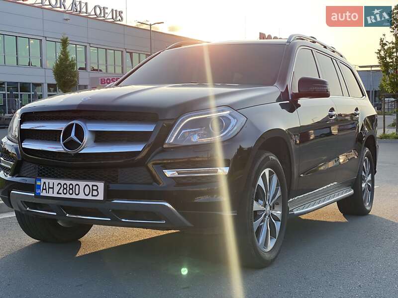 Позашляховик / Кросовер Mercedes-Benz GL-Class 2015 в Києві