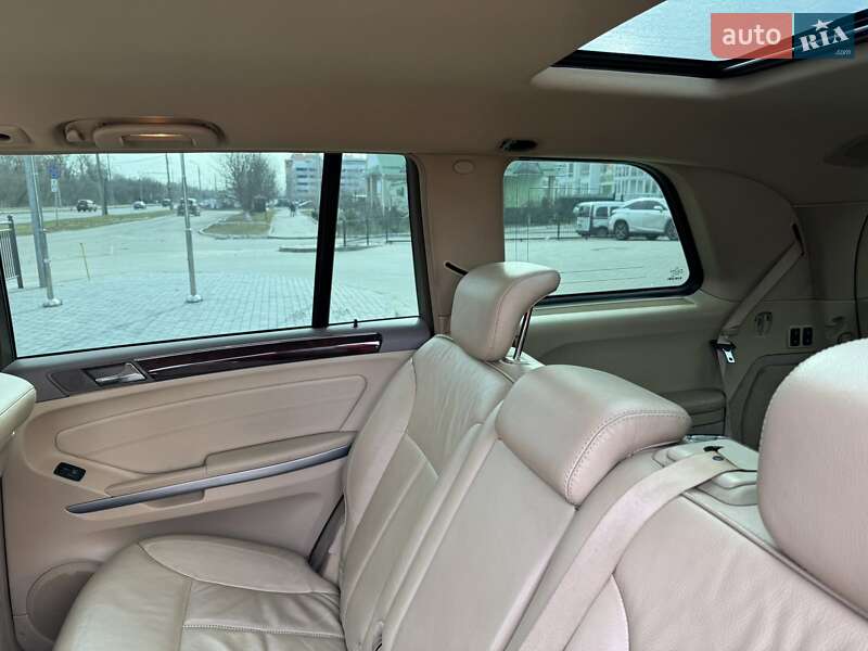 Внедорожник / Кроссовер Mercedes-Benz GL-Class 2011 в Полтаве