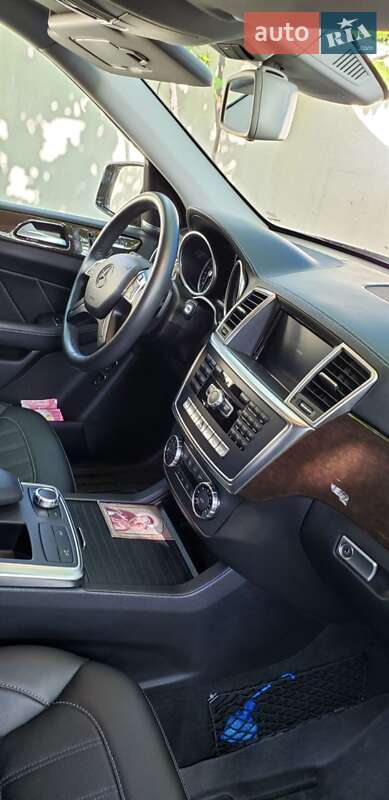 Внедорожник / Кроссовер Mercedes-Benz GL-Class 2015 в Измаиле фото 13 Внедорожник / Кроссовер Mercedes-Benz GL-Class 2015 в Измаиле