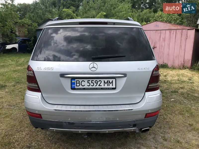 Mercedes-Benz GL-Class