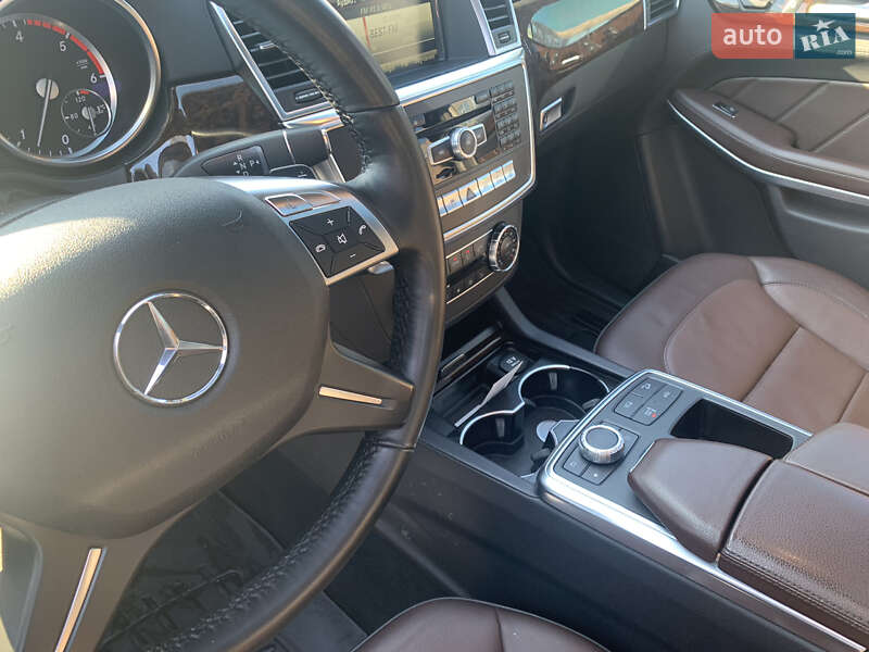Внедорожник / Кроссовер Mercedes-Benz GL-Class 2013 в Киеве фото 15 Внедорожник / Кроссовер Mercedes-Benz GL-Class 2013 в Киеве