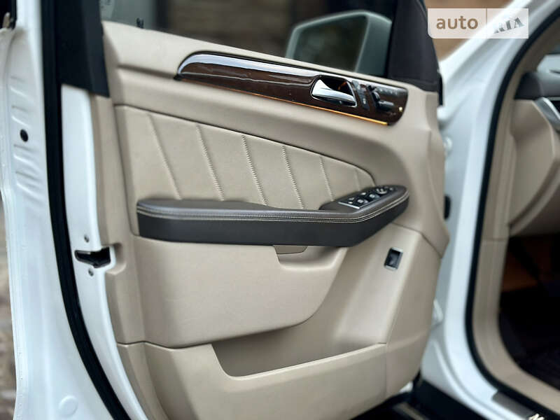 Позашляховик / Кросовер Mercedes-Benz GL-Class 2016 в Кам'янець-Подільському