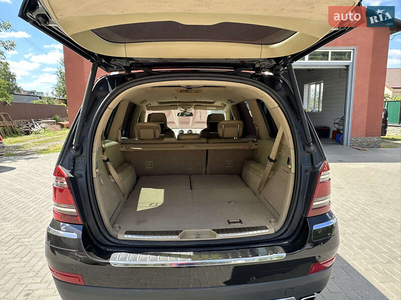 Внедорожник / Кроссовер Mercedes-Benz GL-Class 2009 в Гайсине