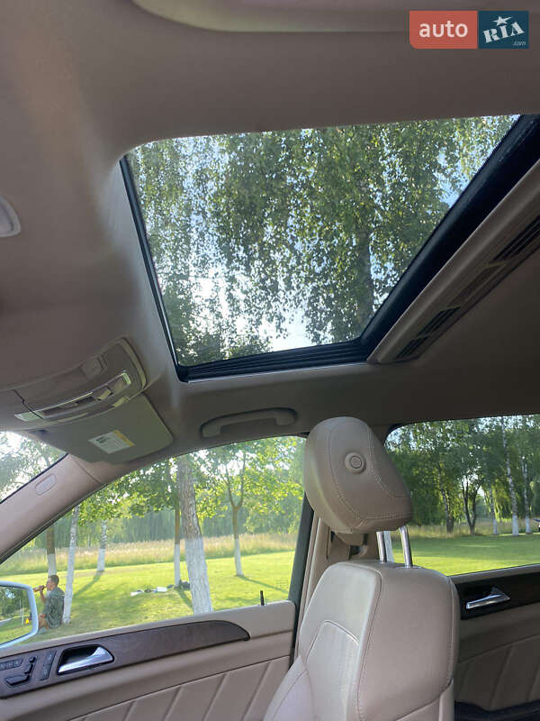 Внедорожник / Кроссовер Mercedes-Benz GL-Class 2014 в Ровно фото 30 Внедорожник / Кроссовер Mercedes-Benz GL-Class 2014 в Ровно