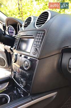 Внедорожник / Кроссовер Mercedes-Benz GL-Class 2010 в 
