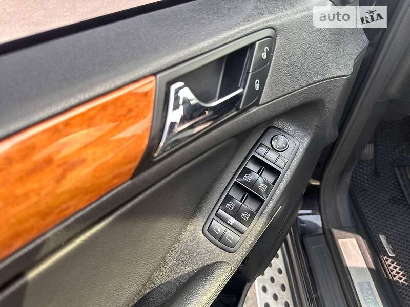 Позашляховик / Кросовер Mercedes-Benz GL-Class 2007 в Сарнах