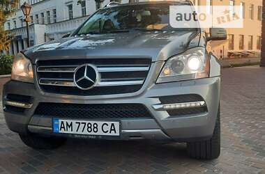 Позашляховик / Кросовер Mercedes-Benz GL-Class 2011 в Звягелі