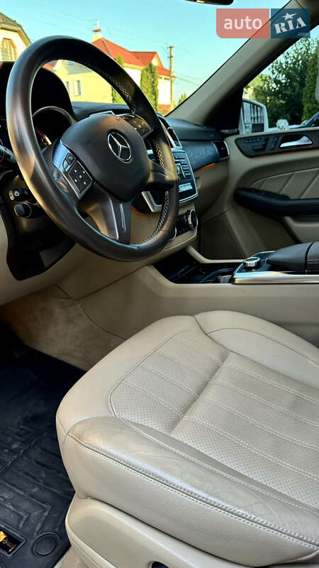 Внедорожник / Кроссовер Mercedes-Benz GL-Class 2015 в Киеве фото 23 Внедорожник / Кроссовер Mercedes-Benz GL-Class 2015 в Киеве