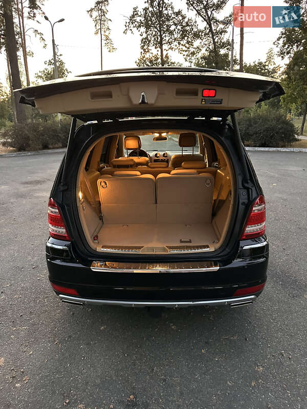 Внедорожник / Кроссовер Mercedes-Benz GL-Class 2012 в Киеве