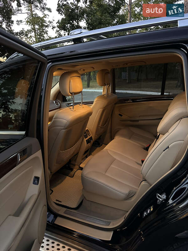 Внедорожник / Кроссовер Mercedes-Benz GL-Class 2012 в Киеве