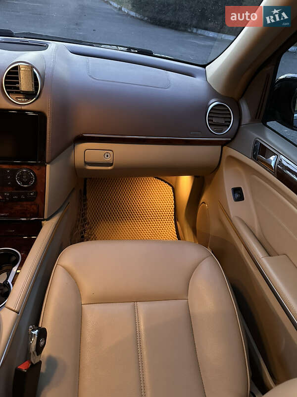 Внедорожник / Кроссовер Mercedes-Benz GL-Class 2012 в Киеве