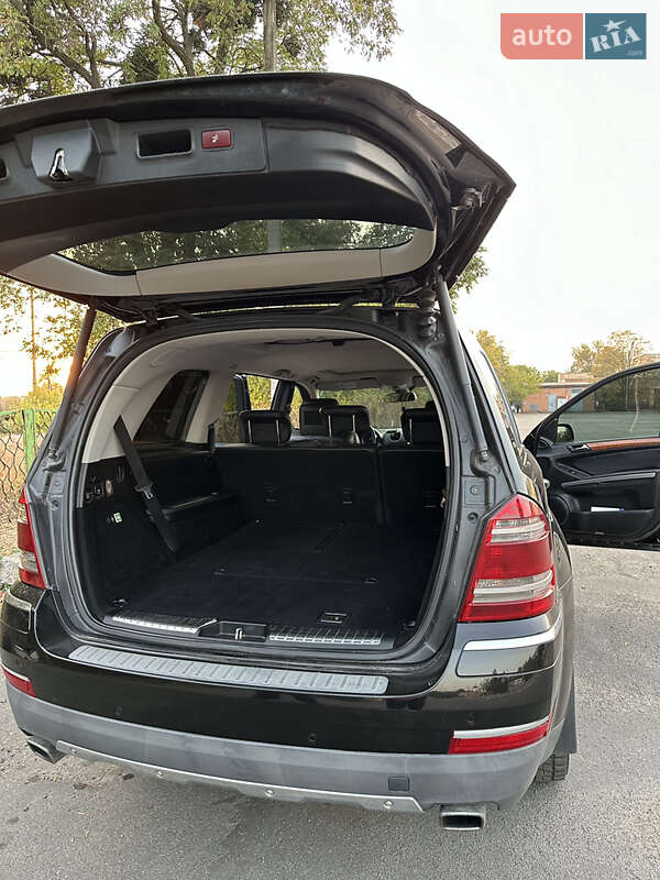 Внедорожник / Кроссовер Mercedes-Benz GL-Class 2007 в Вишневом