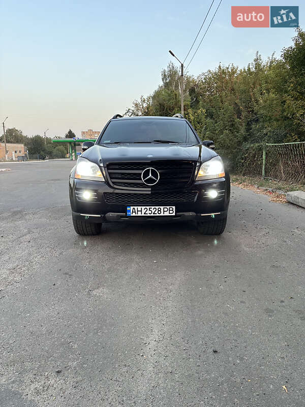Внедорожник / Кроссовер Mercedes-Benz GL-Class 2007 в Вишневом