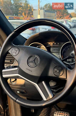 Внедорожник / Кроссовер Mercedes-Benz GL-Class 2012 в 