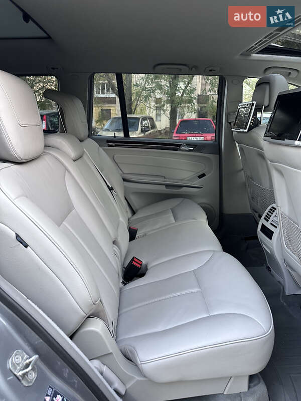 Внедорожник / Кроссовер Mercedes-Benz GL-Class 2010 в Киеве