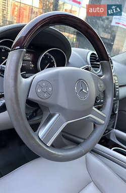 Позашляховик / Кросовер Mercedes-Benz GL-Class 2010 в 