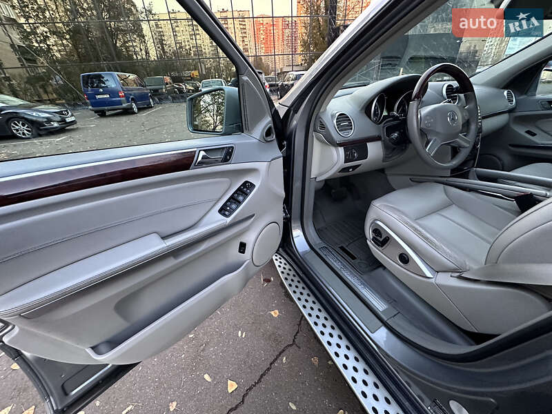 Внедорожник / Кроссовер Mercedes-Benz GL-Class 2010 в Киеве
