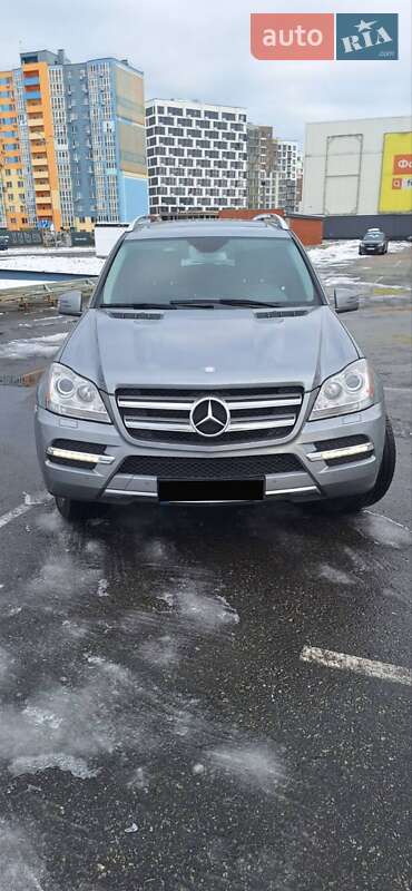 Mercedes-Benz GL-Class 2012