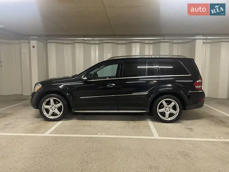 Mercedes-Benz GL-Class