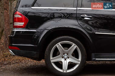 Внедорожник / Кроссовер Mercedes-Benz GL-Class 2010 в 