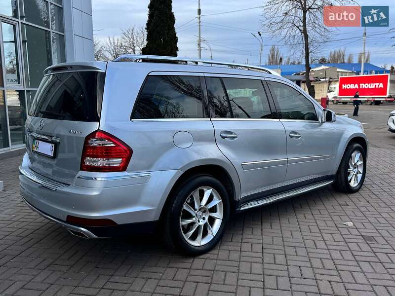 Внедорожник / Кроссовер Mercedes-Benz GL-Class 2010 в Киеве