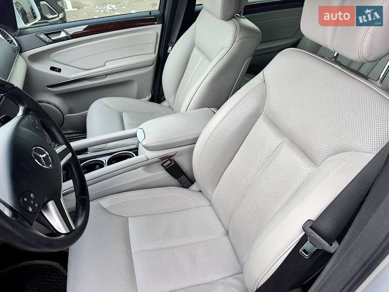 Внедорожник / Кроссовер Mercedes-Benz GL-Class 2010 в Киеве