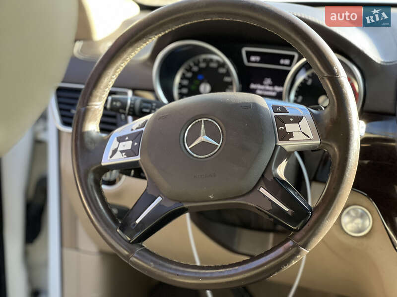 Позашляховик / Кросовер Mercedes-Benz GL-Class 2014 в Стрию