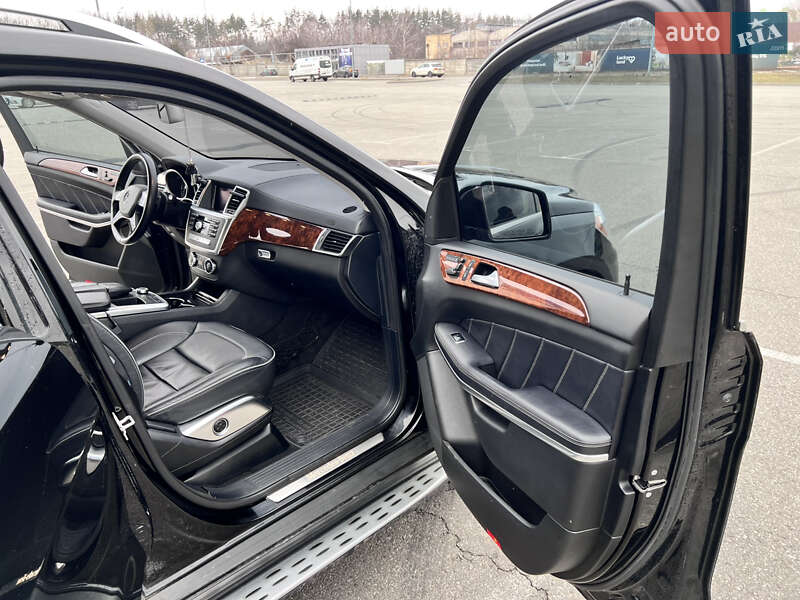 Внедорожник / Кроссовер Mercedes-Benz GL-Class 2012 в Киеве