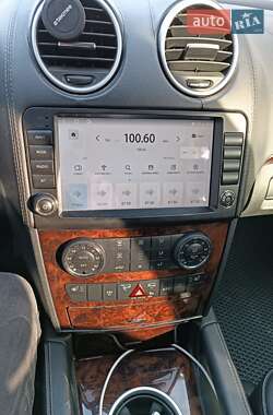 Внедорожник / Кроссовер Mercedes-Benz GL-Class 2011 в 