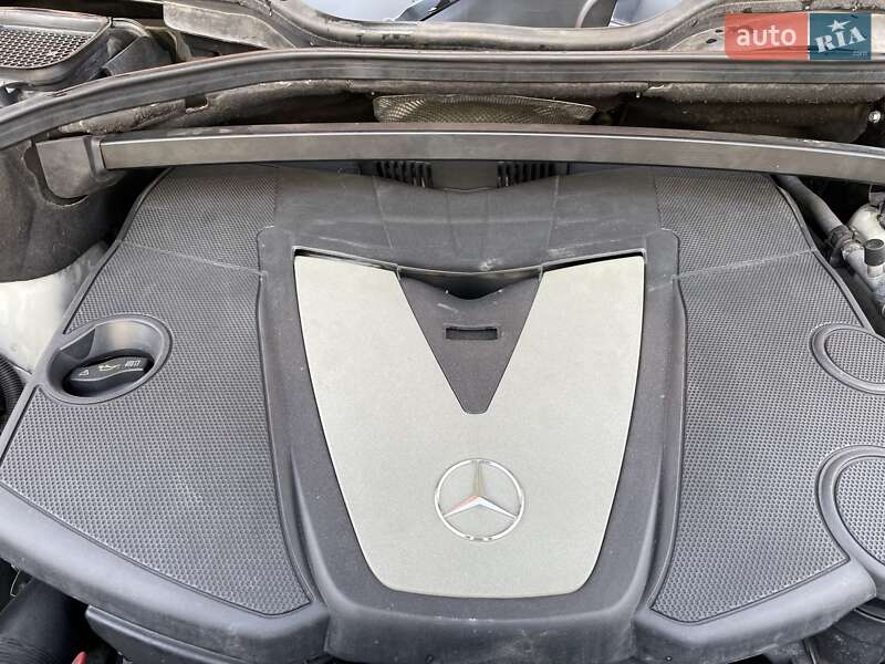 Внедорожник / Кроссовер Mercedes-Benz GL-Class 2010 в Киеве фото 48 Внедорожник / Кроссовер Mercedes-Benz GL-Class 2010 в Киеве