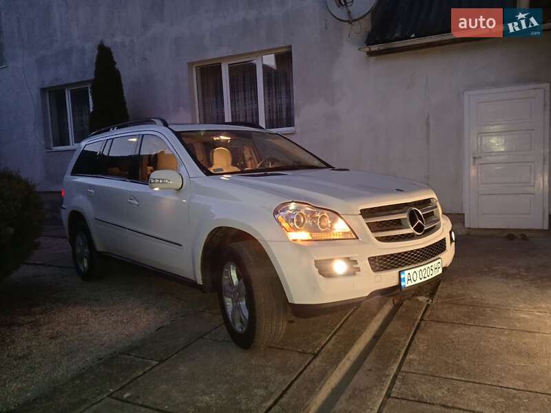 Позашляховик / Кросовер Mercedes-Benz GL-Class 2006 в Хусті