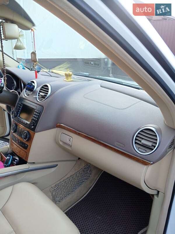 Позашляховик / Кросовер Mercedes-Benz GL-Class 2006 в Хусті