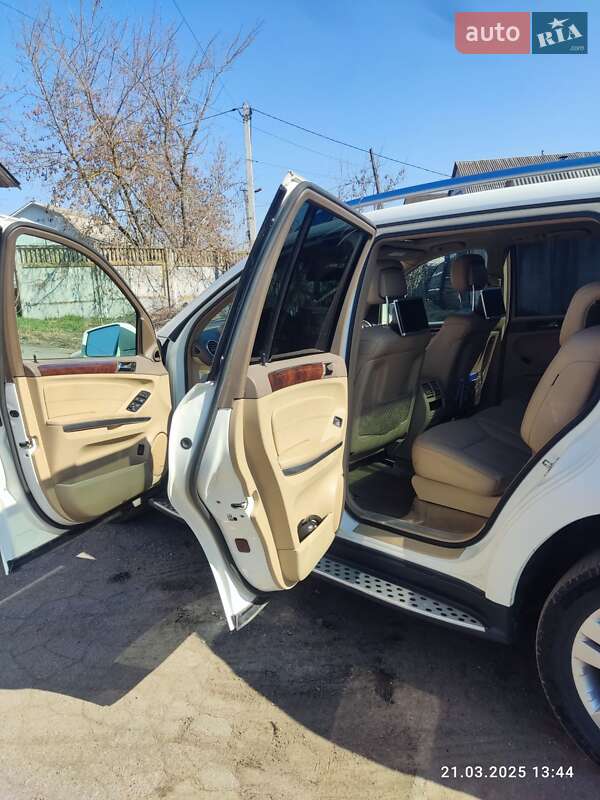 Внедорожник / Кроссовер Mercedes-Benz GL-Class 2010 в Коростышеве