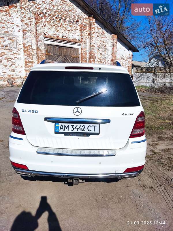 Внедорожник / Кроссовер Mercedes-Benz GL-Class 2010 в Коростышеве