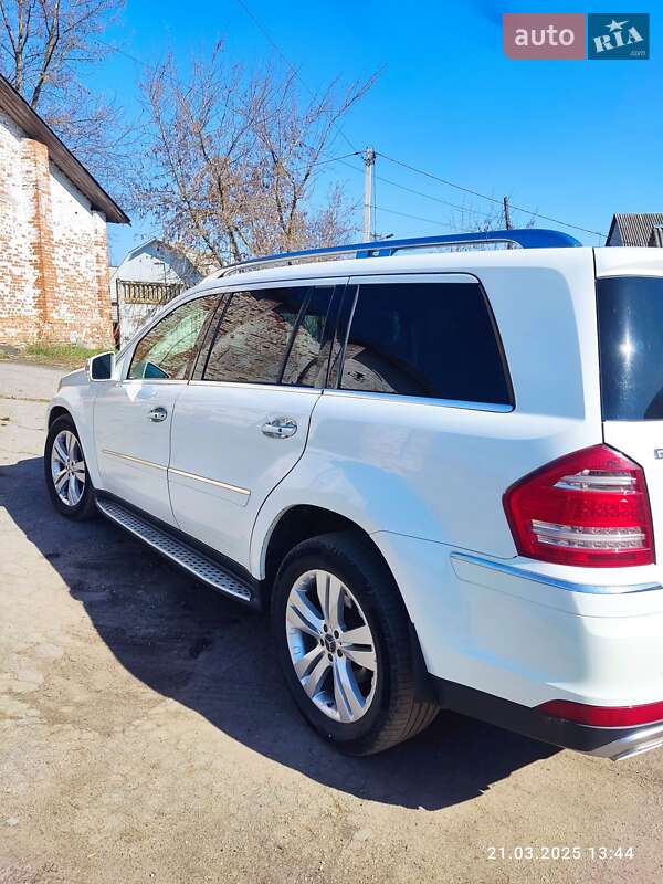 Внедорожник / Кроссовер Mercedes-Benz GL-Class 2010 в Коростышеве