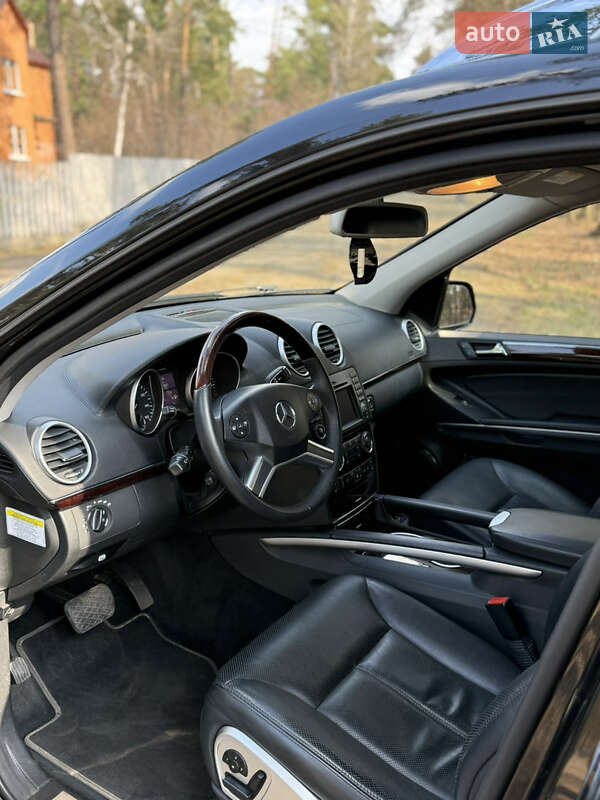 Внедорожник / Кроссовер Mercedes-Benz GL-Class 2009 в Киеве