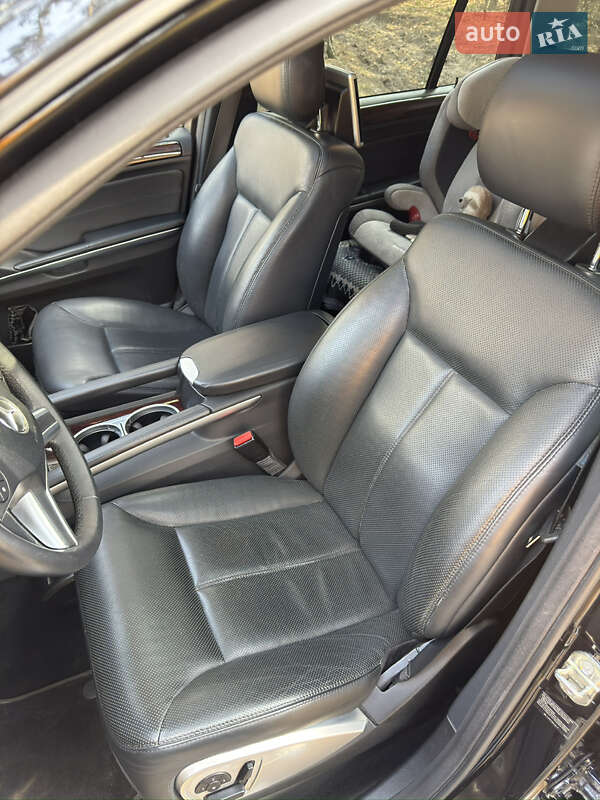 Внедорожник / Кроссовер Mercedes-Benz GL-Class 2009 в Киеве