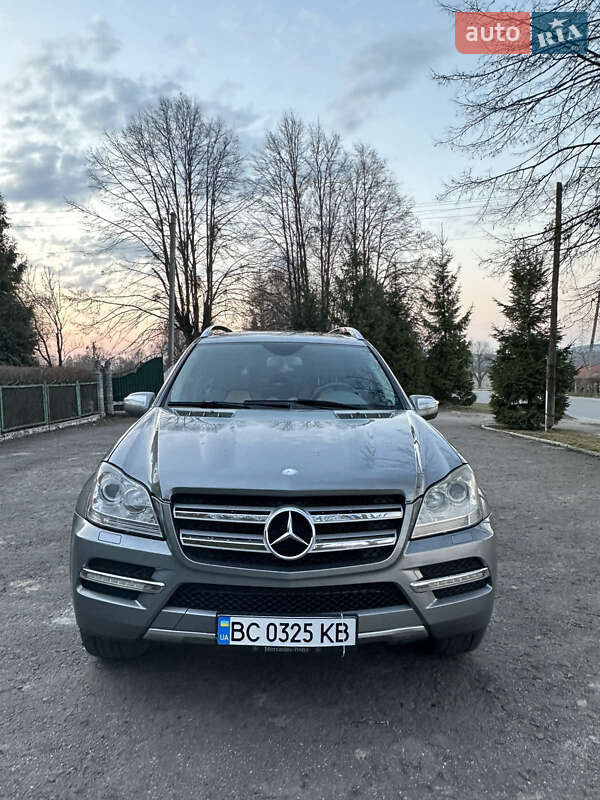Mercedes-Benz GL-Class 2010