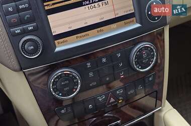 Позашляховик / Кросовер Mercedes-Benz GL-Class 2012 в 