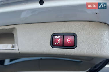 Внедорожник / Кроссовер Mercedes-Benz GL-Class 2012 в 