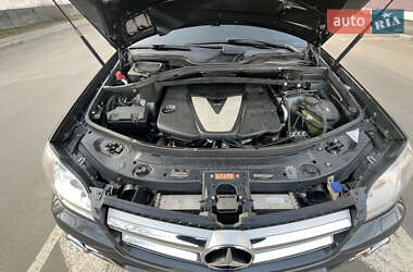 Внедорожник / Кроссовер Mercedes-Benz GL-Class 2010 в 